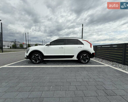 Белый Киа Niro, объемом двигателя 0 л и пробегом 56 тыс. км за 24999 $, фото 6 на Automoto.ua