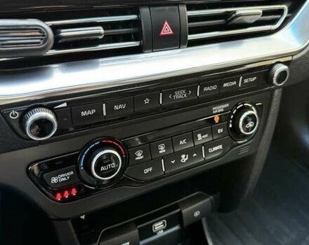 Белый Киа Niro, объемом двигателя 0 л и пробегом 94 тыс. км за 21900 $, фото 99 на Automoto.ua