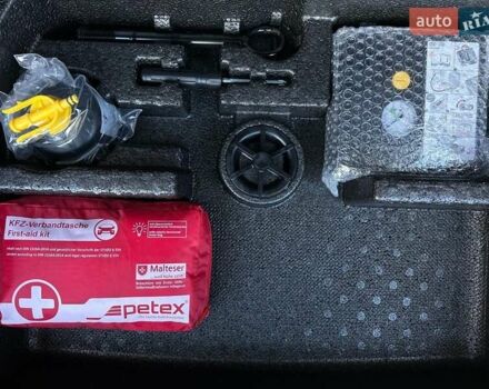 Білий Кіа Niro, об'ємом двигуна 0 л та пробігом 31 тис. км за 24800 $, фото 92 на Automoto.ua