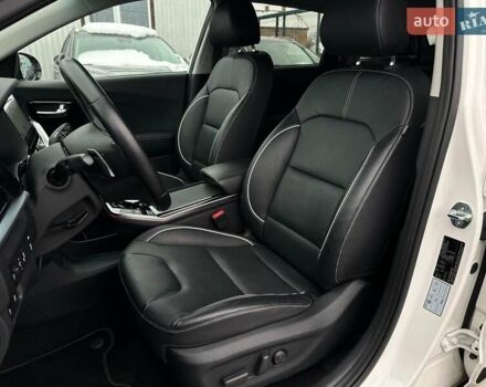 Белый Киа Niro, объемом двигателя 0 л и пробегом 47 тыс. км за 24900 $, фото 37 на Automoto.ua