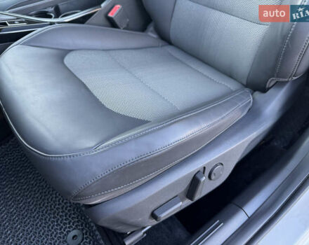 Білий Кіа Niro, об'ємом двигуна 1.58 л та пробігом 61 тис. км за 25990 $, фото 15 на Automoto.ua