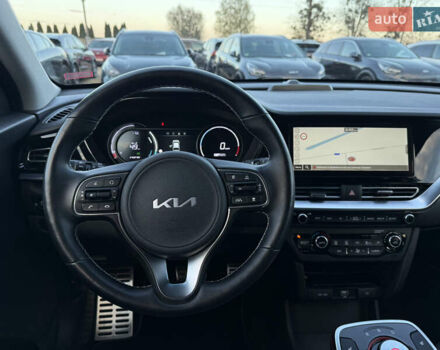 Білий Кіа Niro, об'ємом двигуна 0 л та пробігом 44 тис. км за 24500 $, фото 40 на Automoto.ua