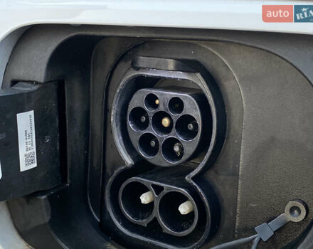 Белый Киа Niro, объемом двигателя 0 л и пробегом 21 тыс. км за 21999 $, фото 22 на Automoto.ua