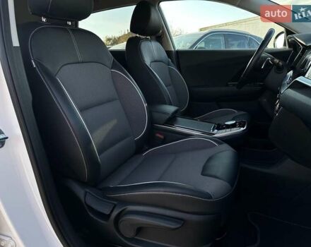 Білий Кіа Niro, об'ємом двигуна 0 л та пробігом 31 тис. км за 24800 $, фото 94 на Automoto.ua