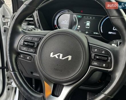 Белый Киа Niro, объемом двигателя 0 л и пробегом 58 тыс. км за 24300 $, фото 12 на Automoto.ua