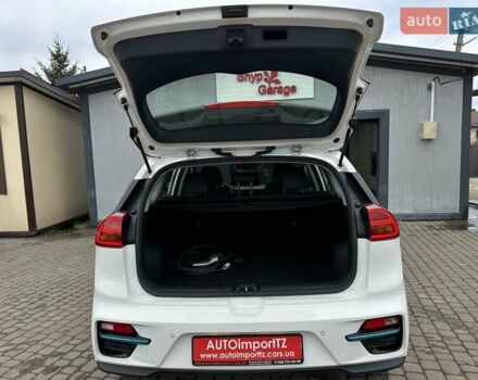 Белый Киа Niro, объемом двигателя 0 л и пробегом 31 тыс. км за 24900 $, фото 71 на Automoto.ua