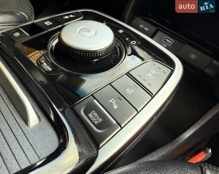 Белый Киа Niro, объемом двигателя 0 л и пробегом 94 тыс. км за 21900 $, фото 150 на Automoto.ua