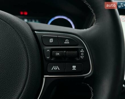 Белый Киа Niro, объемом двигателя 0 л и пробегом 31 тыс. км за 24900 $, фото 4 на Automoto.ua