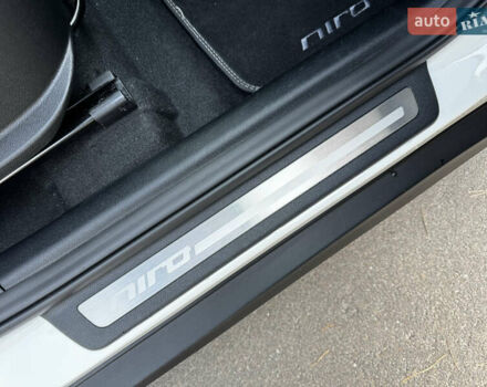 Белый Киа Niro, объемом двигателя 0 л и пробегом 57 тыс. км за 23868 $, фото 75 на Automoto.ua