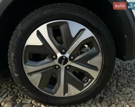 Білий Кіа Niro, об'ємом двигуна 0 л та пробігом 31 тис. км за 24800 $, фото 32 на Automoto.ua