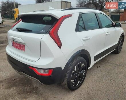 Белый Киа Niro, объемом двигателя 0 л и пробегом 107 тыс. км за 22700 $, фото 2 на Automoto.ua