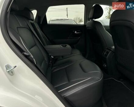 Белый Киа Niro, объемом двигателя 0 л и пробегом 47 тыс. км за 24900 $, фото 97 на Automoto.ua