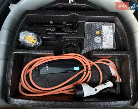 Белый Киа Niro, объемом двигателя 0 л и пробегом 53 тыс. км за 24400 $, фото 82 на Automoto.ua