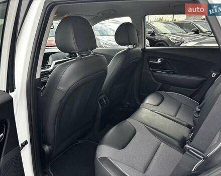 Белый Киа Niro, объемом двигателя 0 л и пробегом 58 тыс. км за 24300 $, фото 24 на Automoto.ua
