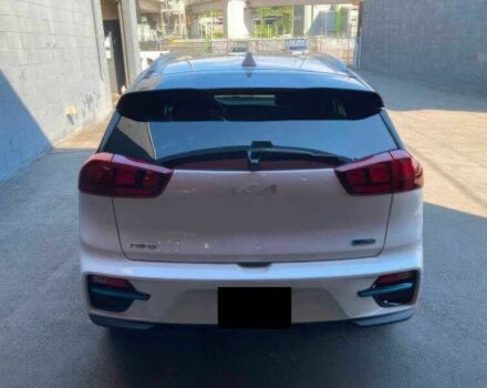 Белый Киа Niro, объемом двигателя 0 л и пробегом 35 тыс. км за 14500 $, фото 5 на Automoto.ua