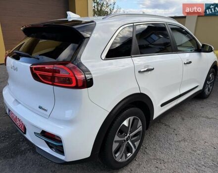 Белый Киа Niro, объемом двигателя 0 л и пробегом 94 тыс. км за 21900 $, фото 6 на Automoto.ua