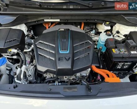 Белый Киа Niro, объемом двигателя 0 л и пробегом 94 тыс. км за 21900 $, фото 49 на Automoto.ua