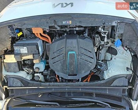 Білий Кіа Niro, об'ємом двигуна 0 л та пробігом 112 тис. км за 13000 $, фото 11 на Automoto.ua