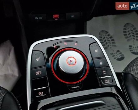Білий Кіа Niro, об'ємом двигуна 0 л та пробігом 107 тис. км за 20600 $, фото 32 на Automoto.ua