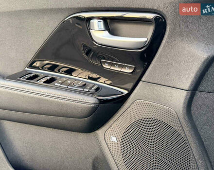 Білий Кіа Niro, об'ємом двигуна 0 л та пробігом 30 тис. км за 24700 $, фото 16 на Automoto.ua