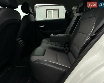 Белый Киа Niro, объемом двигателя 0 л и пробегом 31 тыс. км за 24900 $, фото 68 на Automoto.ua