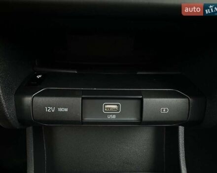 Белый Киа Niro, объемом двигателя 0 л и пробегом 47 тыс. км за 24900 $, фото 13 на Automoto.ua