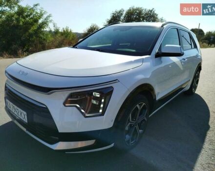 Белый Киа Niro, объемом двигателя 1.58 л и пробегом 47 тыс. км за 28000 $, фото 2 на Automoto.ua