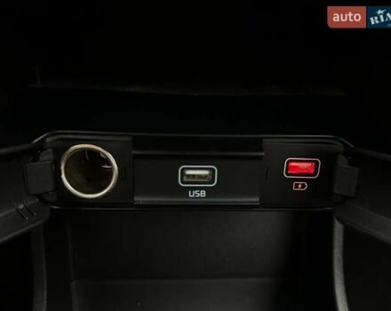 Белый Киа Niro, объемом двигателя 0 л и пробегом 52 тыс. км за 24300 $, фото 48 на Automoto.ua