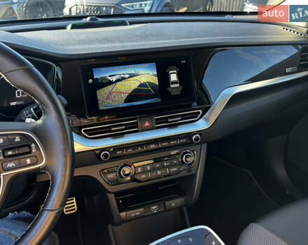 Білий Кіа Niro, об'ємом двигуна 0 л та пробігом 44 тис. км за 23900 $, фото 3 на Automoto.ua