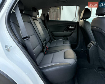 Белый Киа Niro, объемом двигателя 0 л и пробегом 53 тыс. км за 24400 $, фото 83 на Automoto.ua