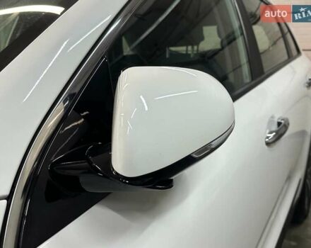 Белый Киа Niro, объемом двигателя 0 л и пробегом 52 тыс. км за 24300 $, фото 10 на Automoto.ua