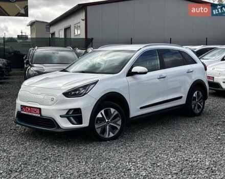 Белый Киа Niro, объемом двигателя 0 л и пробегом 58 тыс. км за 24300 $, фото 5 на Automoto.ua