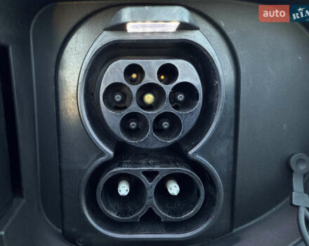 Белый Киа Niro, объемом двигателя 0 л и пробегом 44 тыс. км за 24900 $, фото 13 на Automoto.ua