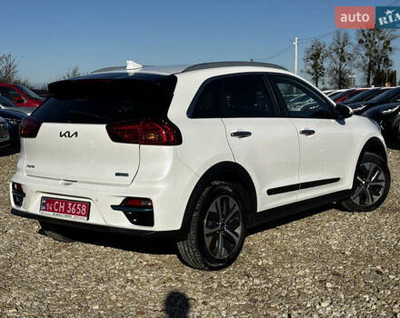 Білий Кіа Niro, об'ємом двигуна 0 л та пробігом 44 тис. км за 23900 $, фото 19 на Automoto.ua