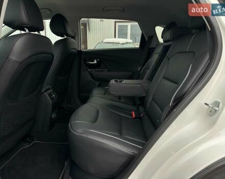 Белый Киа Niro, объемом двигателя 0 л и пробегом 47 тыс. км за 24900 $, фото 86 на Automoto.ua