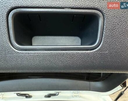 Белый Киа Niro, объемом двигателя 0 л и пробегом 94 тыс. км за 21900 $, фото 124 на Automoto.ua