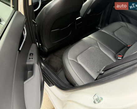 Белый Киа Niro, объемом двигателя 0 л и пробегом 26 тыс. км за 26500 $, фото 12 на Automoto.ua