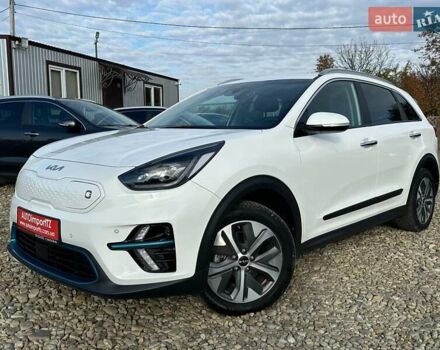 Білий Кіа Niro, об'ємом двигуна 0 л та пробігом 31 тис. км за 24800 $, фото 19 на Automoto.ua