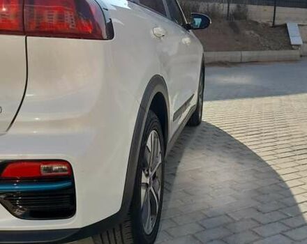 Белый Киа Niro, объемом двигателя 0 л и пробегом 131 тыс. км за 18600 $, фото 15 на Automoto.ua