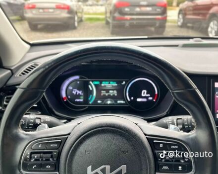 Кіа Niro 2022 у Кропивницькому (Кіровограді) на Automoto.ua Білий Кіа Niro, об'ємом двигуна 0 л та пробігом 68 тис. км за 20600 $, фото 18 на Automoto.ua