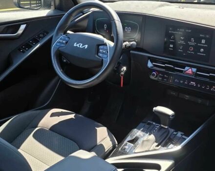 Білий Кіа Niro, об'ємом двигуна 1.6 л та пробігом 57 тис. км за 16500 $, фото 4 на Automoto.ua