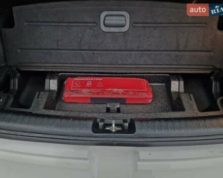 Білий Кіа Niro, об'ємом двигуна 0 л та пробігом 107 тис. км за 20600 $, фото 44 на Automoto.ua