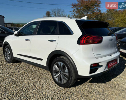 Білий Кіа Niro, об'ємом двигуна 0 л та пробігом 44 тис. км за 24500 $, фото 17 на Automoto.ua