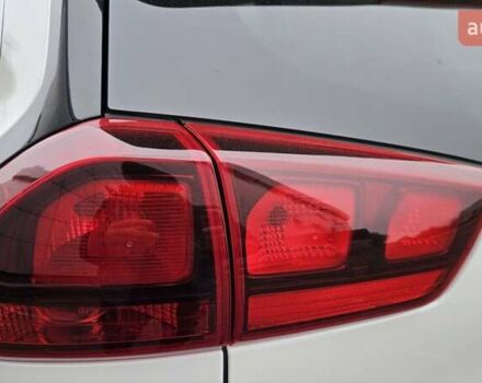 Белый Киа Niro, объемом двигателя 0 л и пробегом 131 тыс. км за 19999 $, фото 4 на Automoto.ua