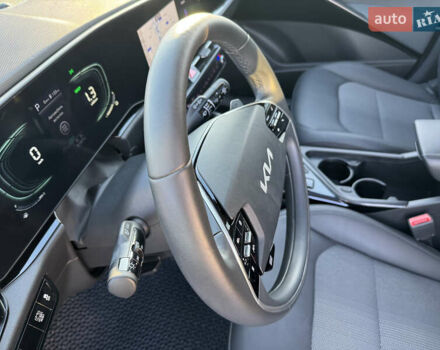 Білий Кіа Niro, об'ємом двигуна 1.58 л та пробігом 61 тис. км за 25990 $, фото 14 на Automoto.ua