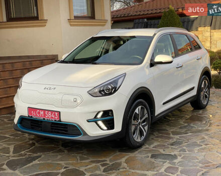 Белый Киа Niro, объемом двигателя 0 л и пробегом 21 тыс. км за 21999 $, фото 1 на Automoto.ua