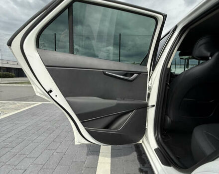Белый Киа Niro, объемом двигателя 0 л и пробегом 56 тыс. км за 24999 $, фото 23 на Automoto.ua