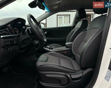 Белый Киа Niro, объемом двигателя 0 л и пробегом 31 тыс. км за 24900 $, фото 27 на Automoto.ua
