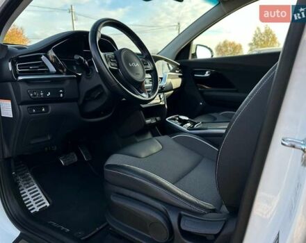 Білий Кіа Niro, об'ємом двигуна 0 л та пробігом 31 тис. км за 24800 $, фото 38 на Automoto.ua