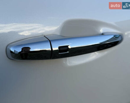 Белый Киа Niro, объемом двигателя 0 л и пробегом 44 тыс. км за 24900 $, фото 12 на Automoto.ua